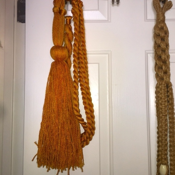Burnt orange 5 Foot plant hanger vintage with Vibrant tassel fringe - Picture 1 of 3